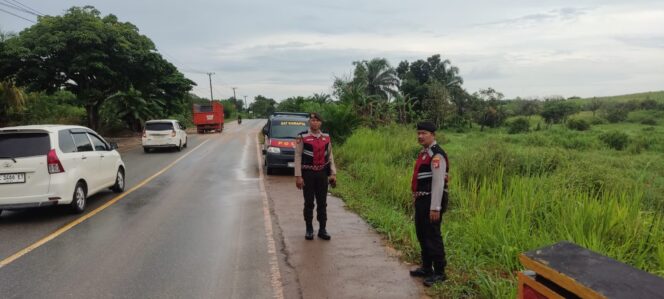 
					Satgas Preventif Operasi Ketupat Krakatau 2025, Polres Tulang Bawang Gelar Patroli Dialogis