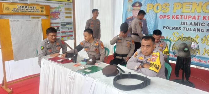 
					Dokkes Polres Tubaba Rutin Cek Kesehatan Personel di Pos Pam dan Pos Yan Ops Ketupat Krakatau 2025