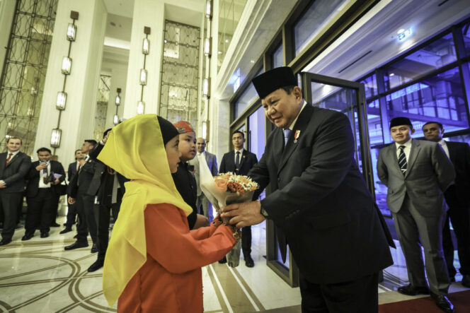 
					Diantar Raja Abdullah II, Presiden RI Prabowo Disambut Antusias oleh Diaspora Indonesia